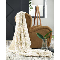 All Pillows & Throws
